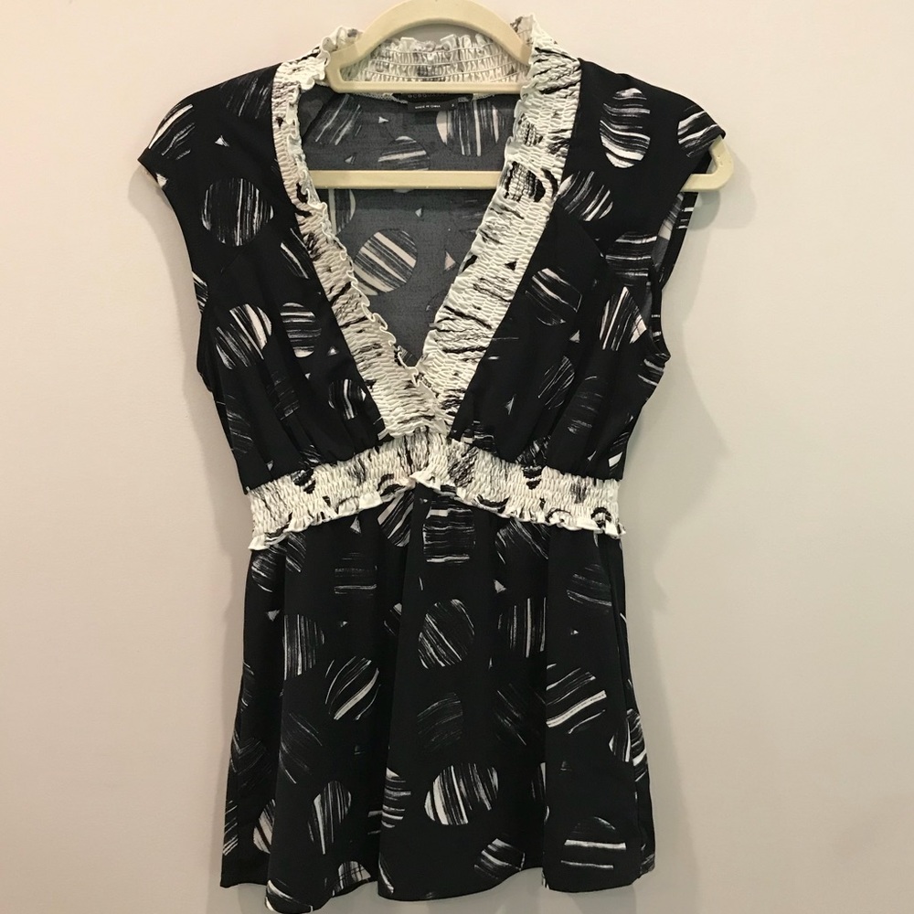 REDUCED: EUC BCBG Max Azria Top, Size Small